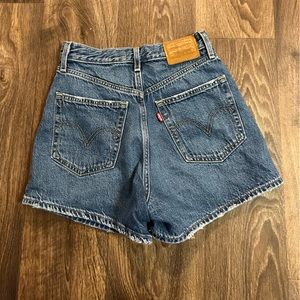 Levi’s high loose shorts